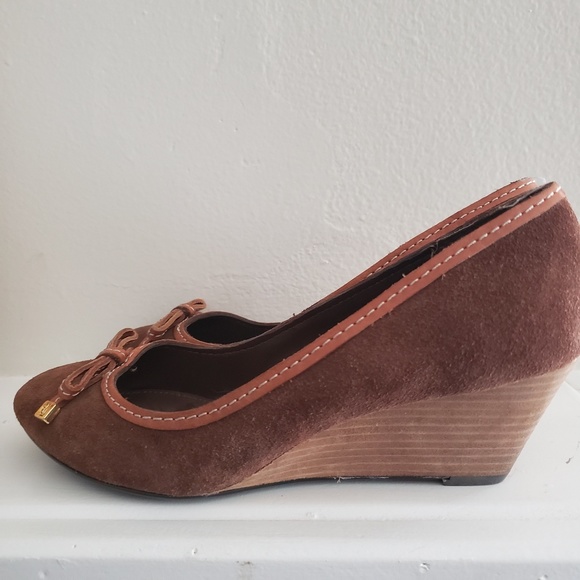 Ralph Lauren Brown Suede Wedge Pumps Size 9.5 - Picture 3 of 7